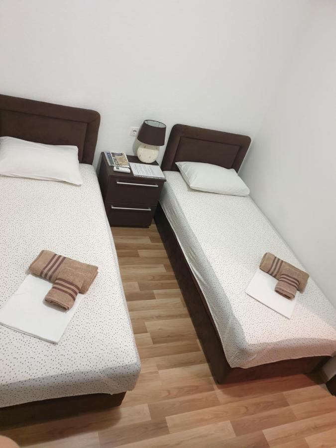 Готель Nova Dvokrevetna Soba Sa Dva Odvojena Kreveta I Zajednickim Kupatilom Котор Екстер'єр фото