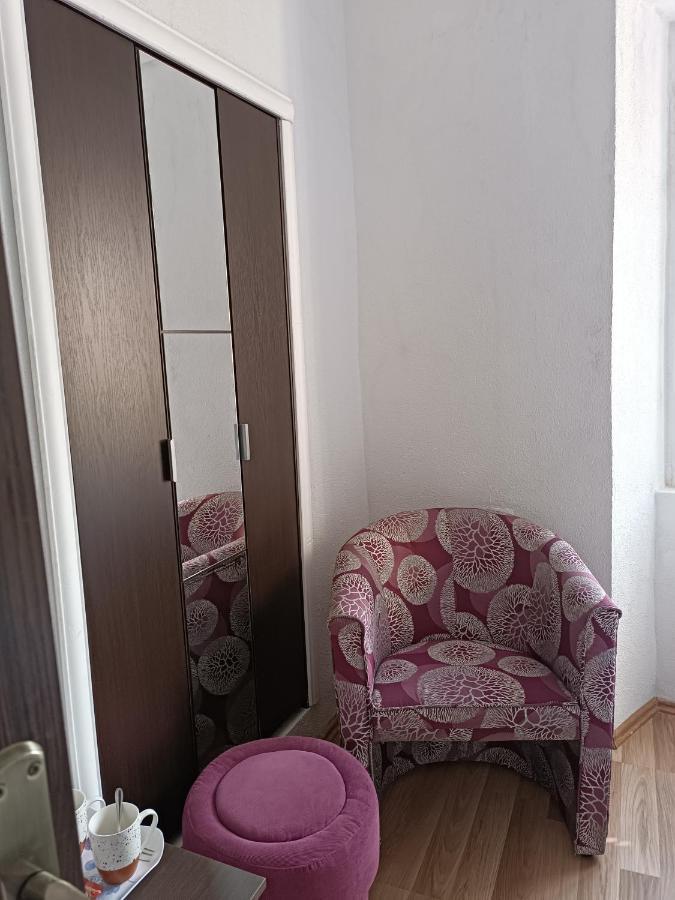 Готель Nova Dvokrevetna Soba Sa Dva Odvojena Kreveta I Zajednickim Kupatilom Котор Екстер'єр фото